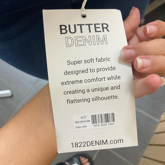 1822 NEW High Rise Butter Skinny Denim - Picture 5 of 7